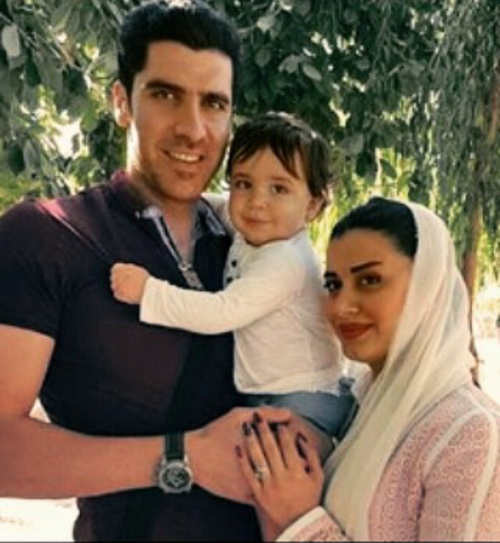 toptoop.irعکس جدید از شهرام محمودی و همسرش و فرزندش